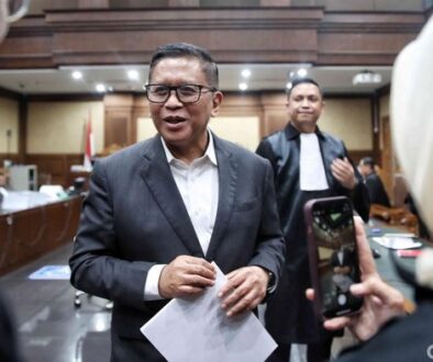 Jaksa Ungkap Nomor Sri Rejeki Hastomo Alias Hasto Tak Bisa Ditemukan Jaksa Ungkap Nomor Sri Rejeki Hastomo Alias Hasto Tak Bisa Ditemukan