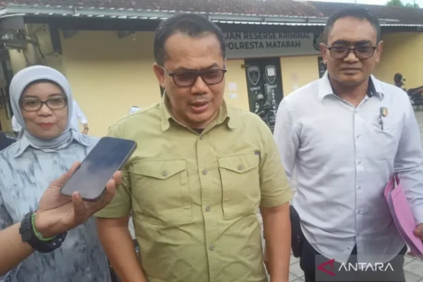 Polresta tahan Karo Ekonomi Setda NTB sebagai tersangka masker COVID Polresta tahan Karo Ekonomi Setda NTB sebagai tersangka masker COVID